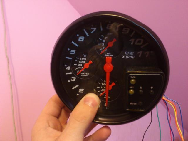 Daiktas RPM Tepalo temperaturos slegio gauge