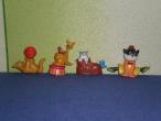 Daiktas 65. Kinder siurprizo (surprise) kolekcines figureles: kates ant ratuku