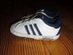 Daiktas Originalūs Adidas kedukai mažyliui