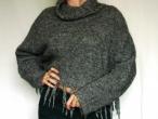 Daiktas Šiltas pilkas įdomus megztinis