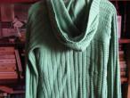 Daiktas Žalias šiltas megztinis su kapišonu M