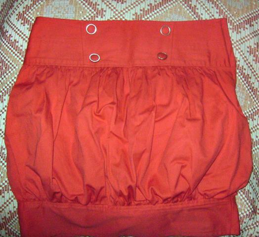 Daiktas Ryskiai raudonas pustas sijonas paaukstintu liemeniu, naujas