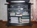 Daiktas Televizoriaus stalelis - spintele (su VHS kasetem) :)