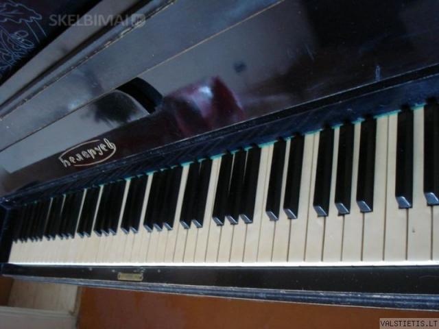 Daiktas pianinas "BELARUS"