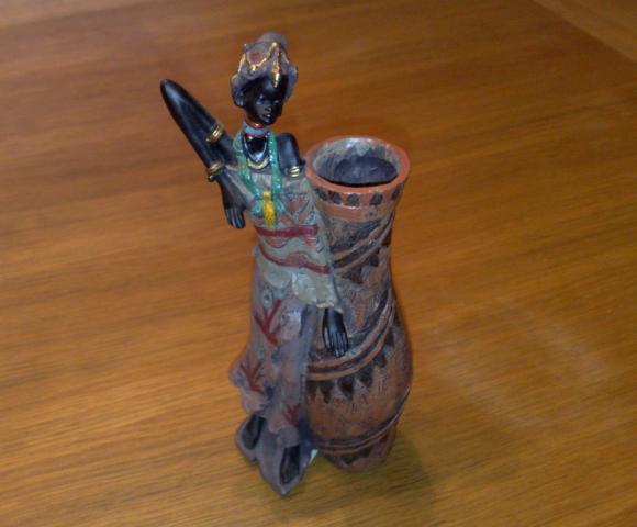 Daiktas Afrikietiško stiliaus vazelė - skulptūrėlė