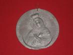 Daiktas Senovinis kriskcioniskas religinis pakabinamas sienos medalis su Sv. Marija