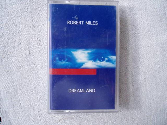 Daiktas Robert Miles kasete