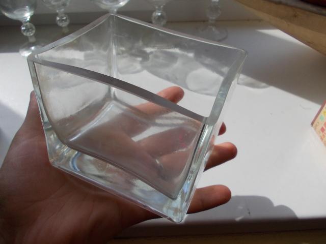 Daiktas keturkampe stikline vaza neauksta sunki labai