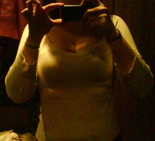 Daiktas baltas megztukas su iskirpte S/M