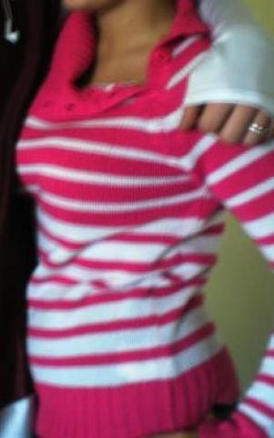 Daiktas ruzavas megztukas