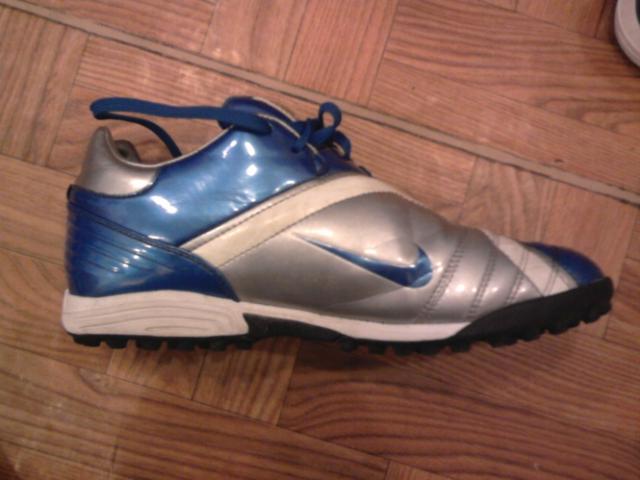 Daiktas Nike total 90 shift kedukai