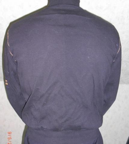 Daiktas  Vyriskas juodas dzmeperis 