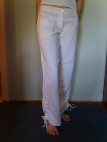 Daiktas Naujos kelnes (M dydis)