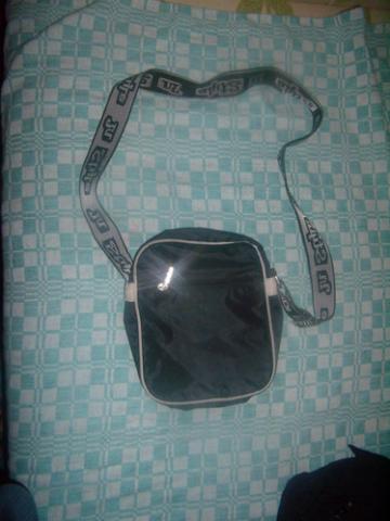 Daiktas Juoda tašytė