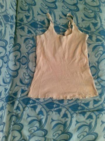 Daiktas Kremo spalwos bliuskute