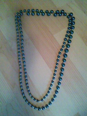 Daiktas Karoliai nr3