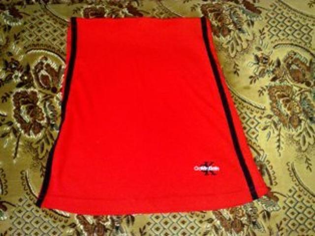 Daiktas RAudonas Kalvin Klein sportinis sijonas