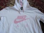 Daiktas Nike dzemperis