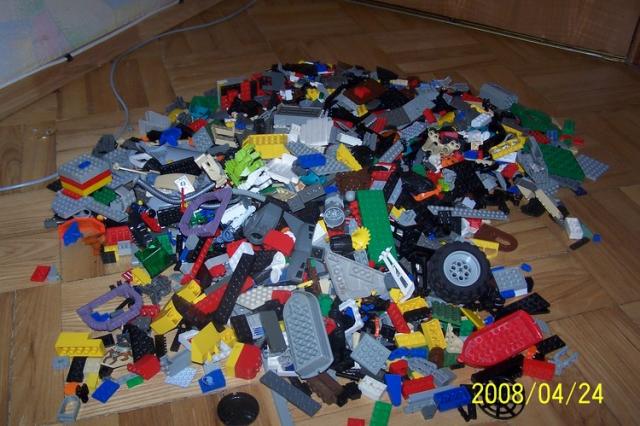 Daiktas Lego, labi daug