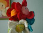 Daiktas Dekoracijos namams arba tiesiog žaislas. linksmos gėlės