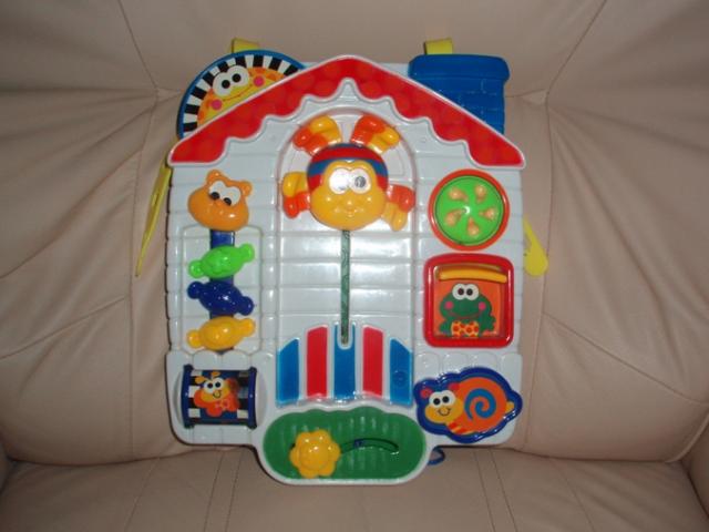 Daiktas Atiduodu! Žaislas kūdikiams, tvirtinamas prie lovytės(rez.)