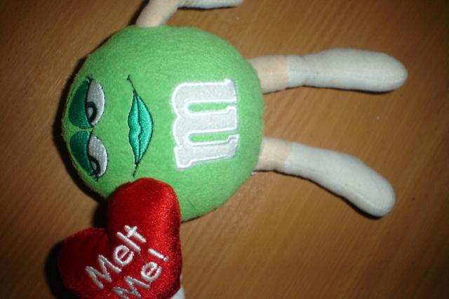 Daiktas ememdemsų žaisliukas :)