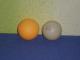Du stalo teniso kamuoliukai zaislai vaikams (geltonas ir baltas) Kėdainiai - parduoda, keičia (1)