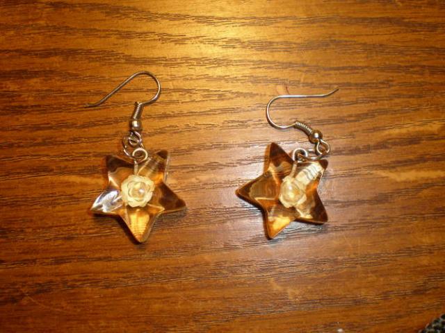 Daiktas Auskarai...tiesiog auskarai :)