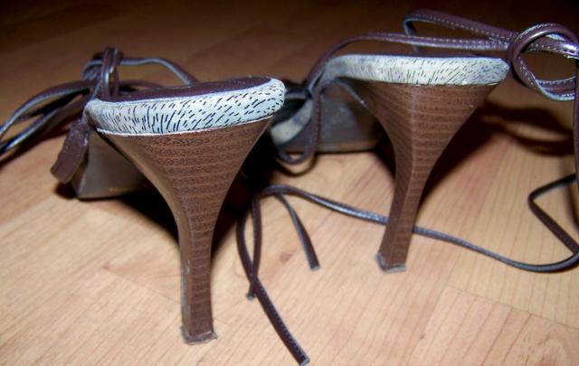 Daiktas Dailios aukštakulnės basutės