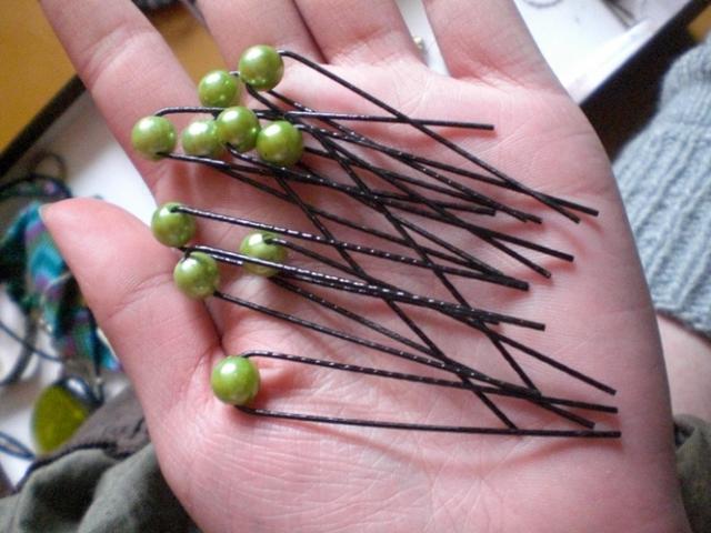 Daiktas smeigtukai kuodui susirišti