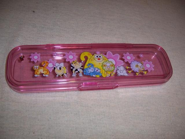 Daiktas rožinis mielas plastmasinis penalas