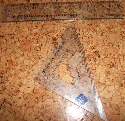 Daiktas Kampainis ir liniuote