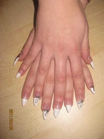 Daiktas Nageliu priauginimas