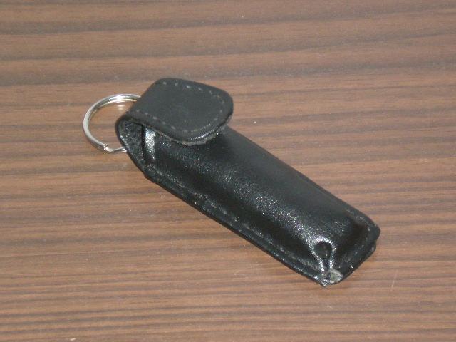 Daiktas Mazas odinis dekliukas - pakabukas prie raktu