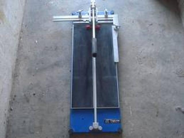 Daiktas Reztukines plyteliu pjaustimo stakles