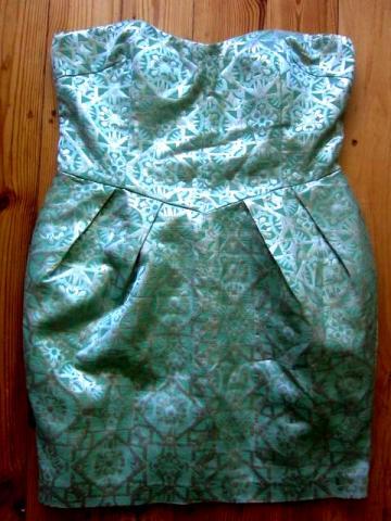 Daiktas nauja grazi suknute madinga