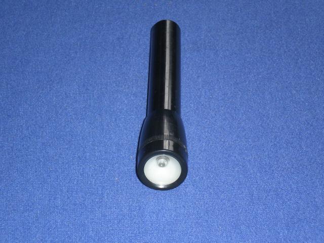 Daiktas Mazas juodas plonas prozektoriukas