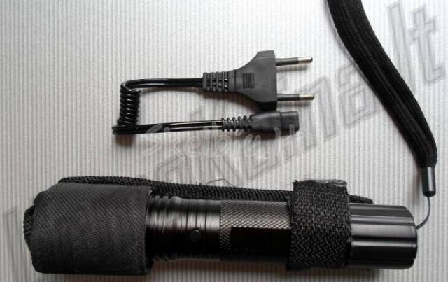 Daiktas 1101 police flashlight (PLUS)