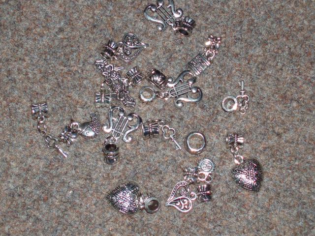 Daiktas REZ.pakabukai apyrankei