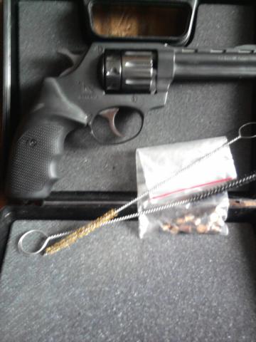 Daiktas ginklas savyginai