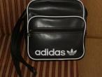 Daiktas Adidas tashe