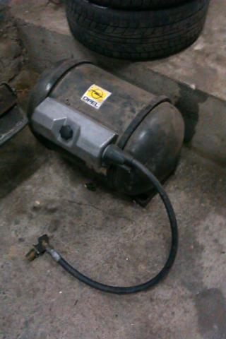 Daiktas 40 litru automobilinis dujiu balionas