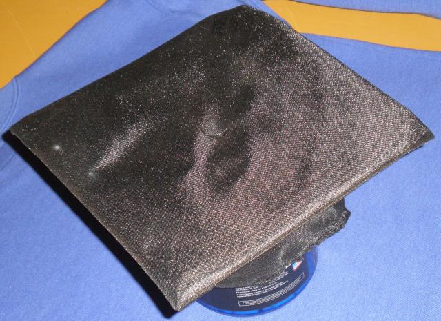 Daiktas Studentu (absolvetu) baigimo, isleidimo sventes iskilmiu kepure