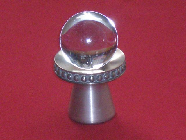 Daiktas ,,Kristolinis rutulys'' magijai, burtams, meditacijai ir pan.