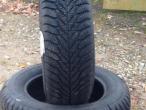 Daiktas 2 naujos padangos marix ecotrac 185 65 R14 86T Itališkos