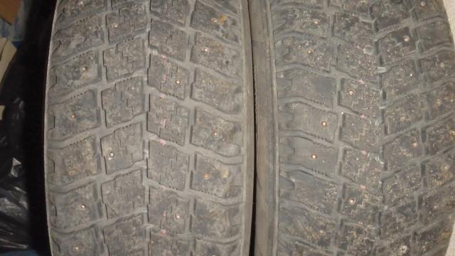 Daiktas Dvi žieminės dygliuotos padangos