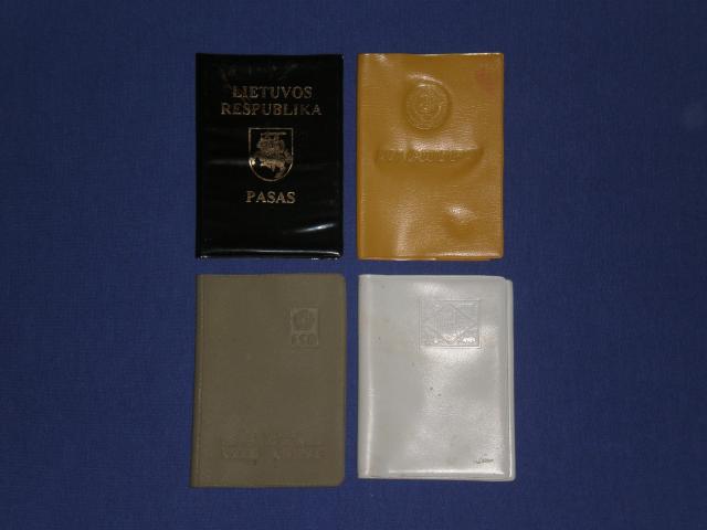 Daiktas Pasu ir uzrasu knygeliu aplankalai (deklai)