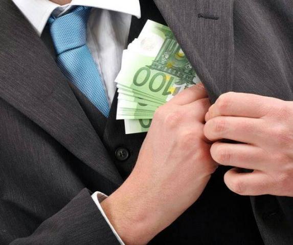 Daiktas Paskolos su turto įkeitimu. Paskolų refinansavimas