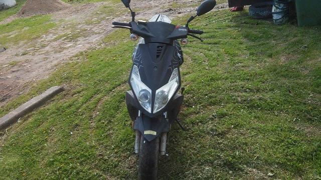 Daiktas generic motoroleris