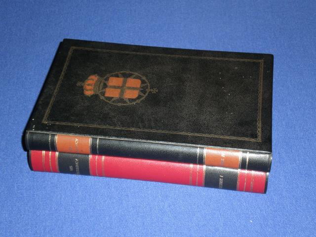 Daiktas Papuosalu dezute (dezute papuoslams) knygos - sleptuve